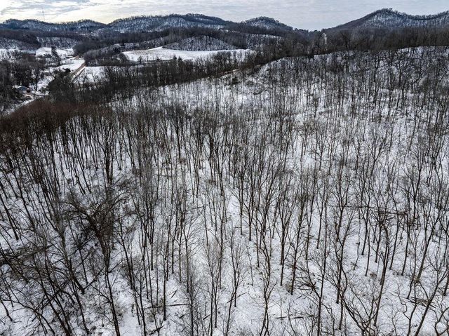 N8825 Fawn Meadow LANE, Holmen, WI 54636