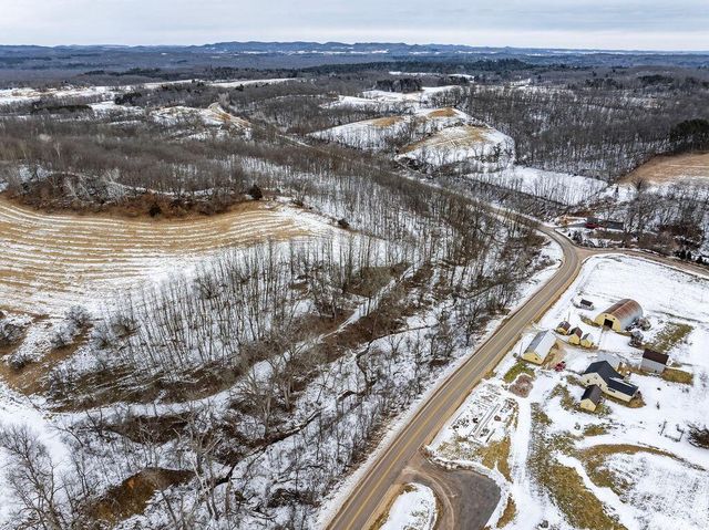 N8825 Fawn Meadow LANE, Holmen, WI 54636