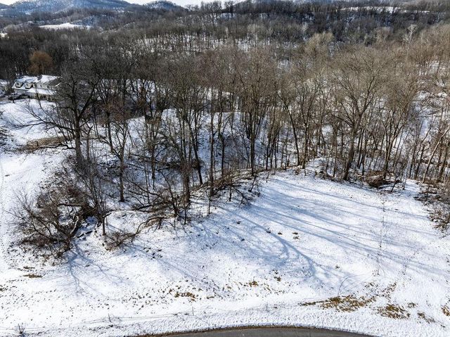 N8825 Fawn Meadow LANE, Holmen, WI 54636