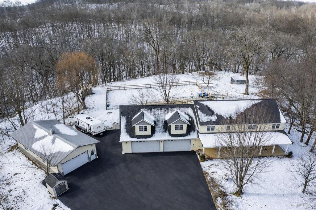 N8825 Fawn Meadow LANE, Holmen, WI 54636