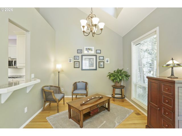 1246 Ne PARKS EDGE Cir, Hillsboro, OR 97124