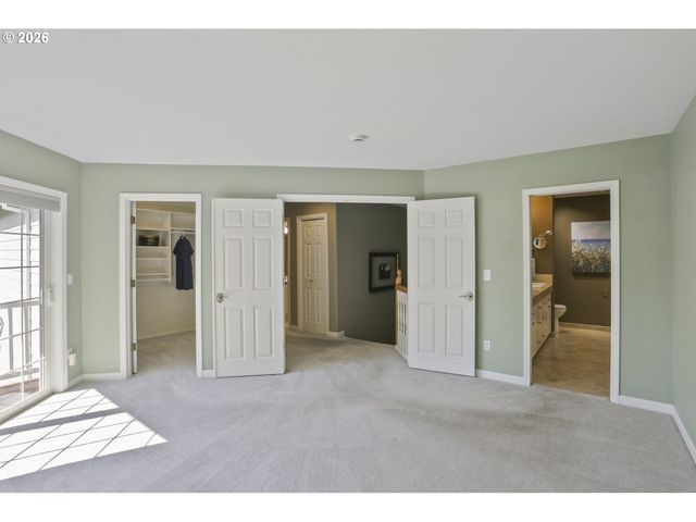 1246 Ne PARKS EDGE Cir, Hillsboro, OR 97124