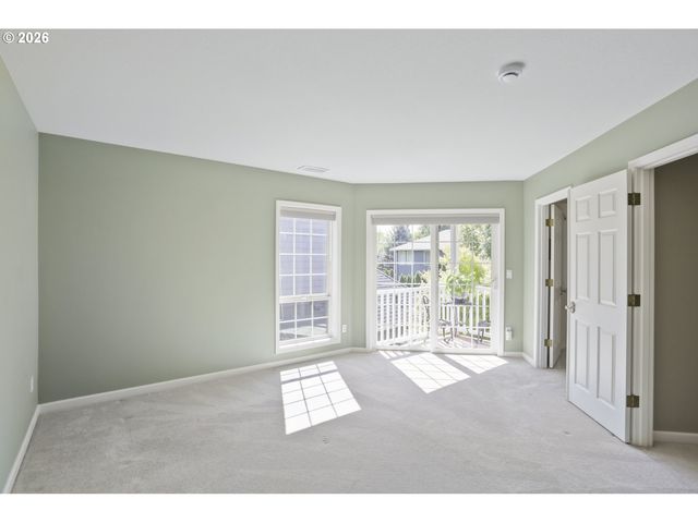 1246 Ne PARKS EDGE Cir, Hillsboro, OR 97124