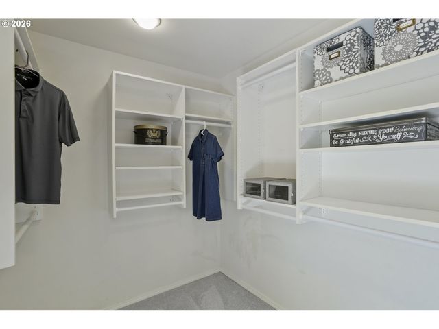 1246 Ne PARKS EDGE Cir, Hillsboro, OR 97124