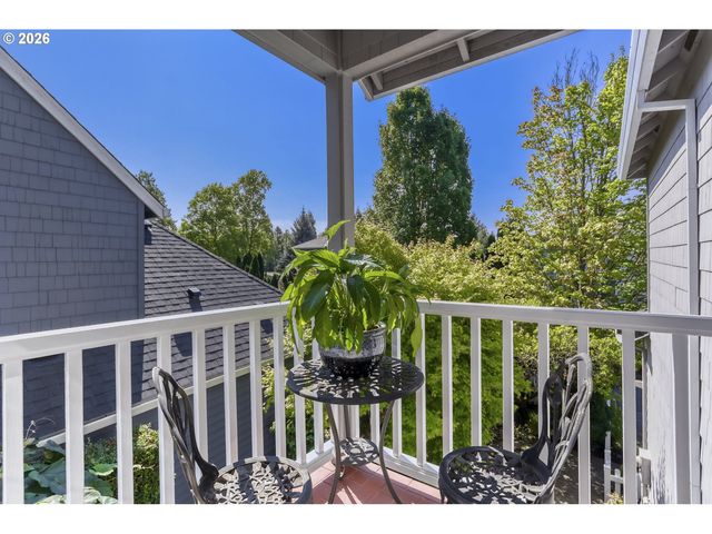 1246 Ne PARKS EDGE Cir, Hillsboro, OR 97124