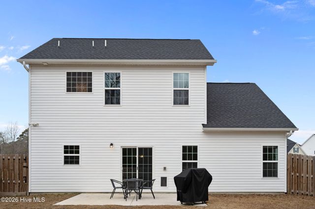 535 White Shoal Way, Sneads Ferry, NC 28460