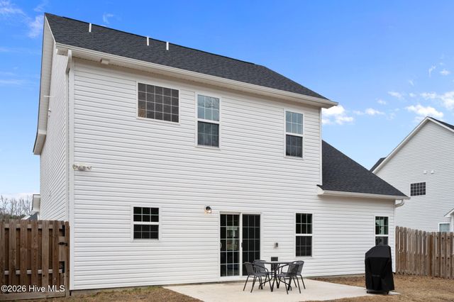 535 White Shoal Way, Sneads Ferry, NC 28460