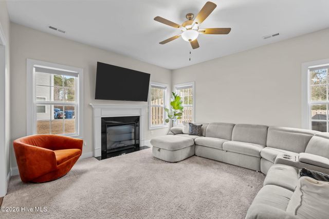 535 White Shoal Way, Sneads Ferry, NC 28460