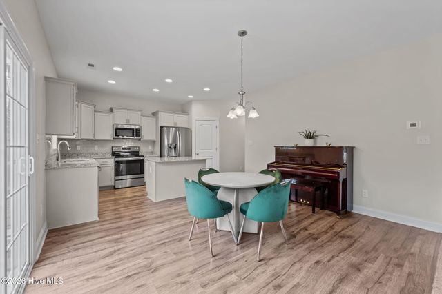 535 White Shoal Way, Sneads Ferry, NC 28460