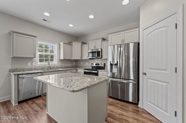 535 White Shoal Way, Sneads Ferry, NC 28460