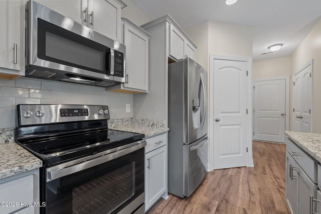 535 White Shoal Way, Sneads Ferry, NC 28460