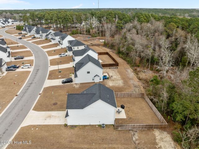 535 White Shoal Way, Sneads Ferry, NC 28460