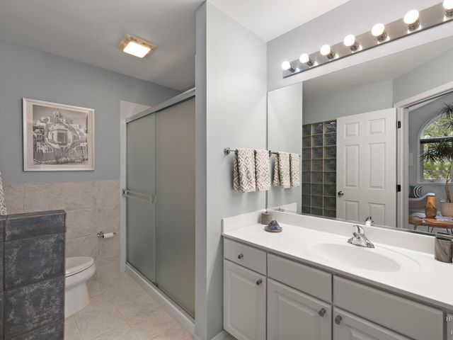 1024 N Earls Court, Palatine, IL 60067