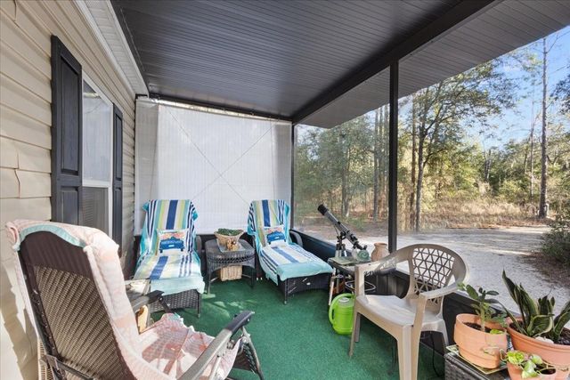 5829 NW 11TH AVENUE, Bell, FL 32619