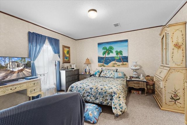 5829 NW 11TH AVENUE, Bell, FL 32619