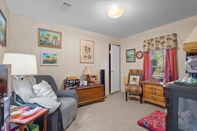 5829 NW 11TH AVENUE, Bell, FL 32619