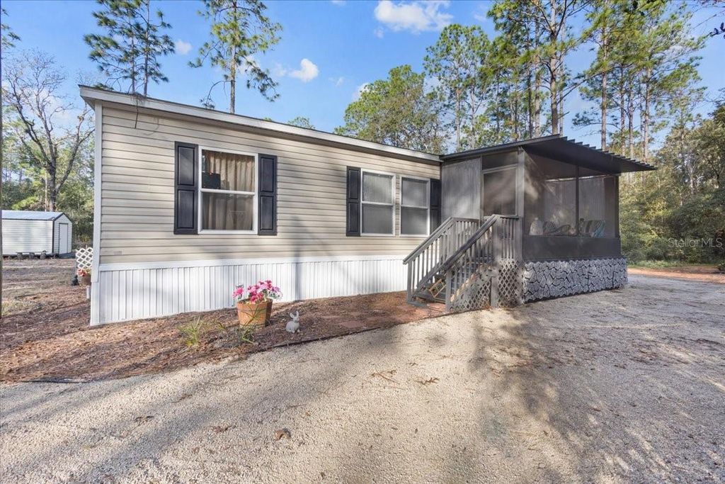 5829 NW 11TH AVENUE, Bell, FL 32619