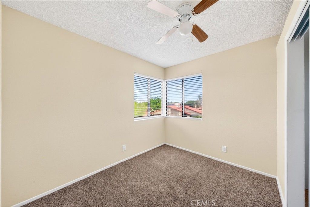 Image 16 of property listing at 1617 La Palma, Palmdale, CA 93550