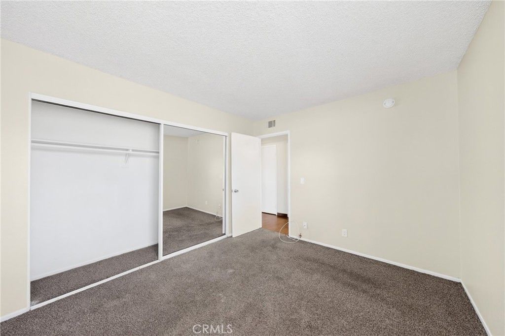 Image 19 of property listing at 1617 La Palma, Palmdale, CA 93550