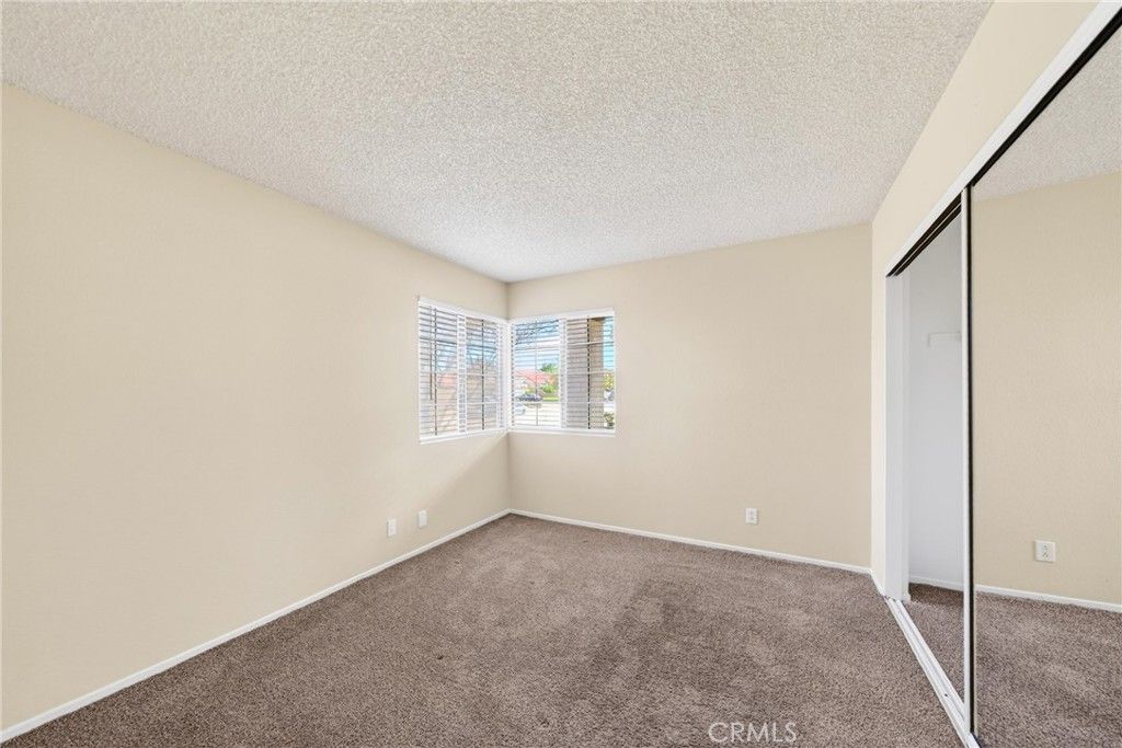 Image 20 of property listing at 1617 La Palma, Palmdale, CA 93550