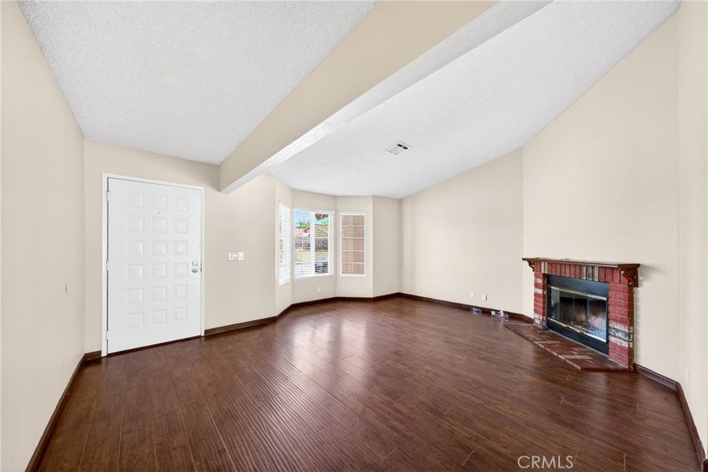 Image 30 of property listing at 1617 La Palma, Palmdale, CA 93550