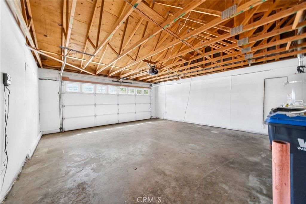 Image 32 of property listing at 1617 La Palma, Palmdale, CA 93550