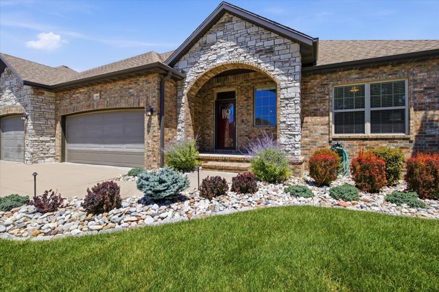 597 E Selby Drive, Nixa, MO 65714