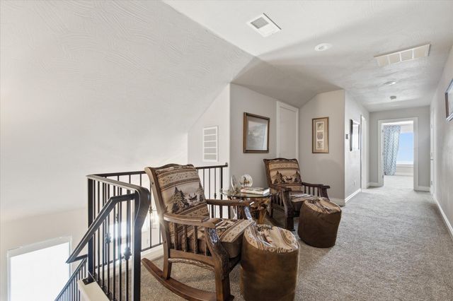 597 E Selby Drive, Nixa, MO 65714