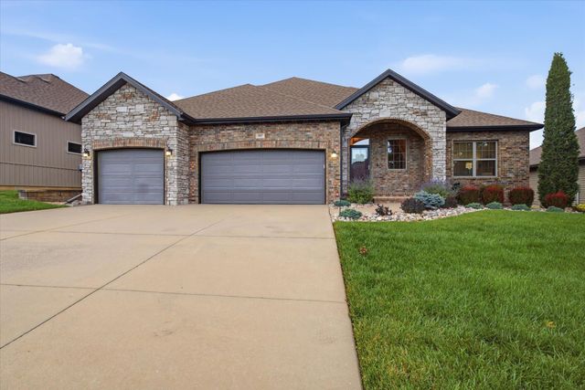 597 E Selby Drive, Nixa, MO 65714
