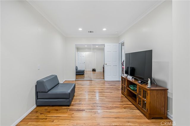 14305 Kittridge Street, Van Nuys, CA 91405