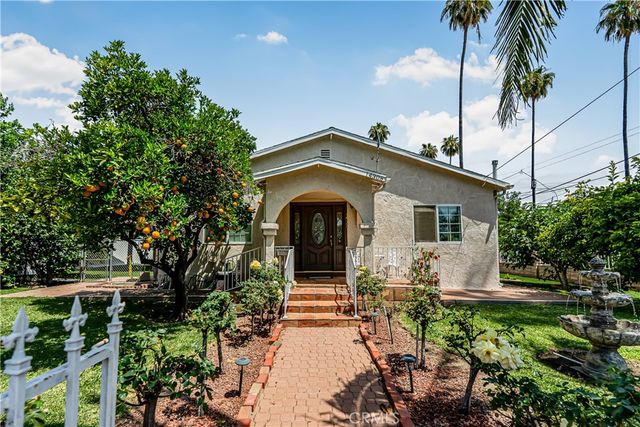 14305 Kittridge Street, Van Nuys, CA 91405