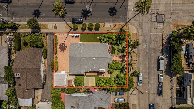 14305 Kittridge Street, Van Nuys, CA 91405