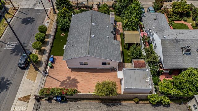 14305 Kittridge Street, Van Nuys, CA 91405