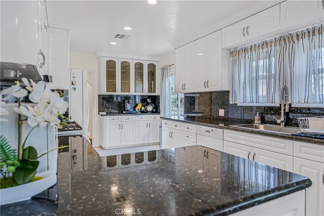 14305 Kittridge Street, Van Nuys, CA 91405