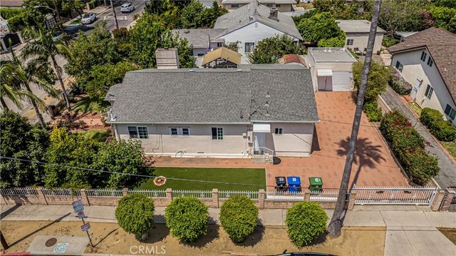 14305 Kittridge Street, Van Nuys, CA 91405