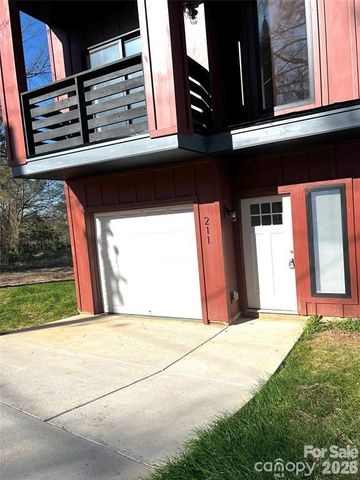 211 S Webb Street, Gastonia, NC 28052