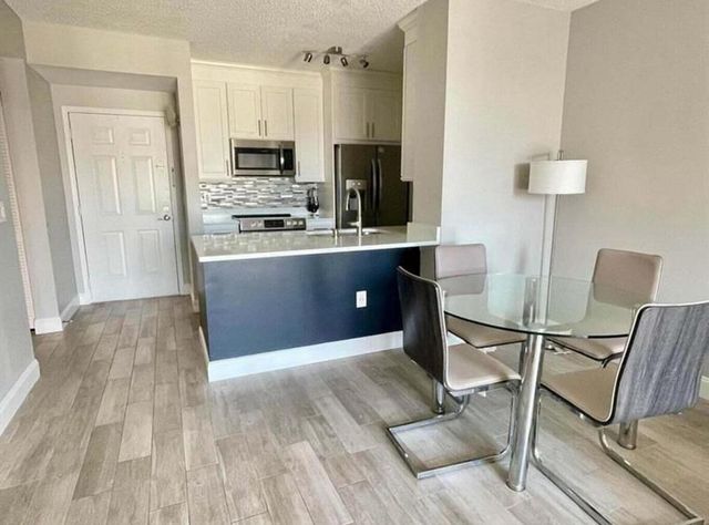 630 S Sapodilla Avenue 431, West Palm Beach, FL 33401