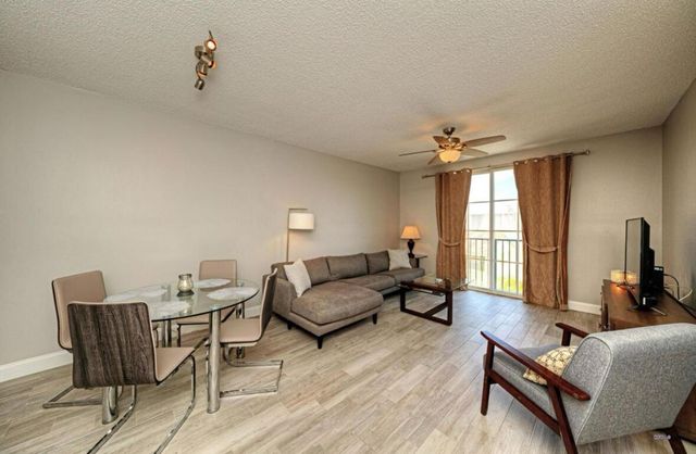 630 S Sapodilla Avenue 431, West Palm Beach, FL 33401