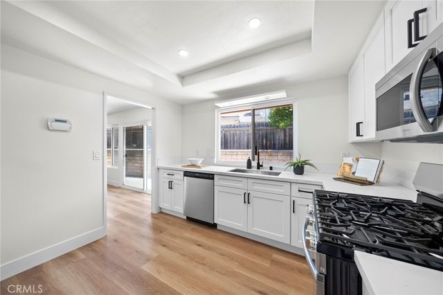 29589 Mira Loma Drive, Temecula, CA 92592