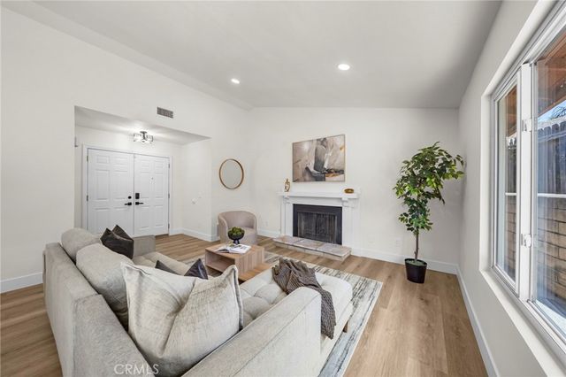 29589 Mira Loma Drive, Temecula, CA 92592