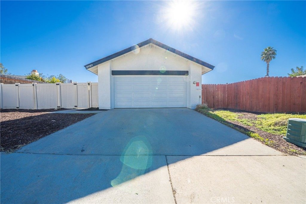 29589 Mira Loma Drive, Temecula, CA 92592