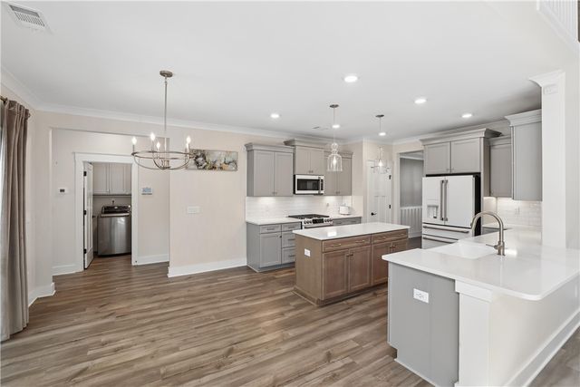 135 Ridgeline Row, Central, SC 29630
