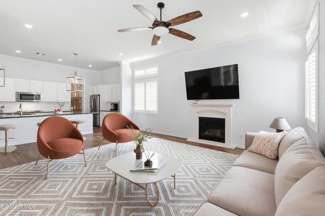 585 Comet Avenue, Simi Valley, CA 93065