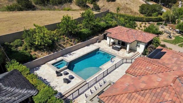 585 Comet Avenue, Simi Valley, CA 93065