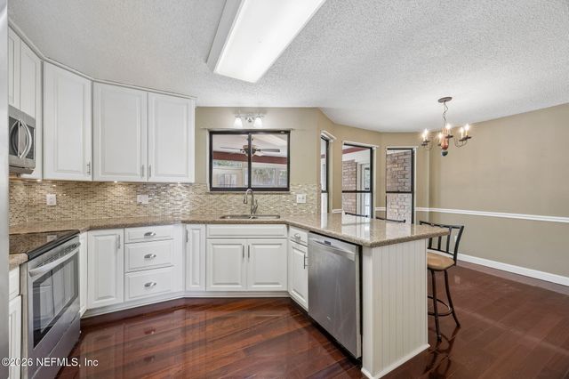 2834 CIRCLE RIDGE Drive, Orange Park, FL 32065