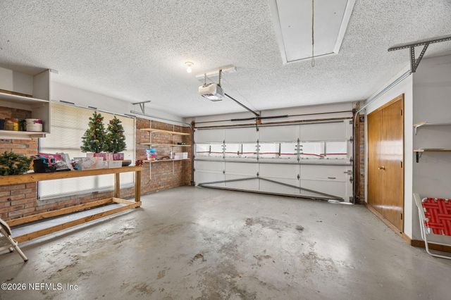 2834 CIRCLE RIDGE Drive, Orange Park, FL 32065