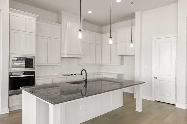 1320 Red Rock, Hewitt, TX 76643