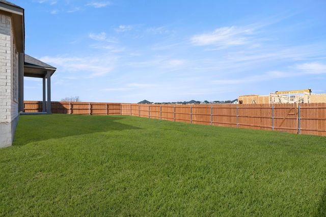 1320 Red Rock, Hewitt, TX 76643