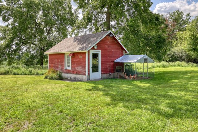 2831 HIGHWAY 83, Hartland, WI 53029