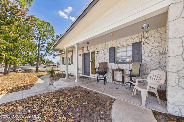 1300 Lester Court, Merritt Island, FL 32952